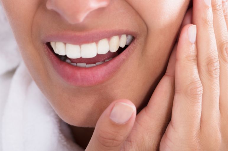 Come alleviare il mal di denti? Ecco 3 consigli per prevenirlo