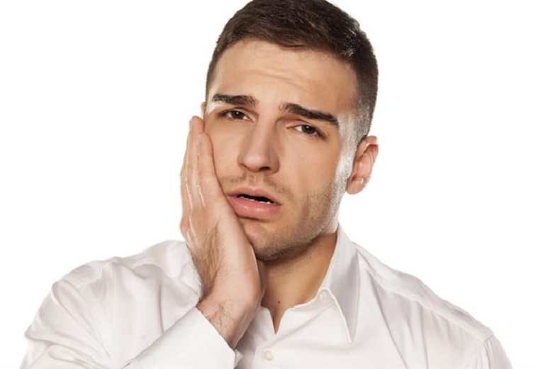 mal-di-denti-falsi-rimedi