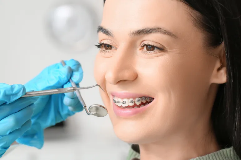 Dentista per apparecchio: la guida per scegliere il percorso giusto